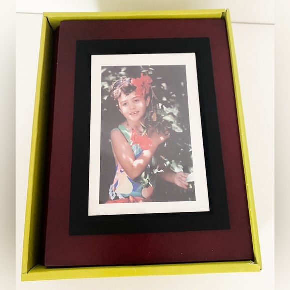 NEW Wooden Photo Album - for 4”x 6” Photos - Picture 3 of 3